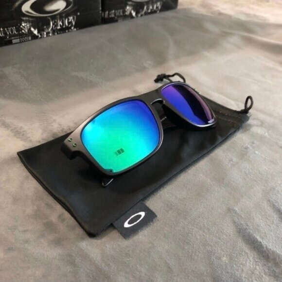 OO9102 Oakley Holbrook Jade Iridium Prizm Polarized Sunglasses - Picture 5 of 9